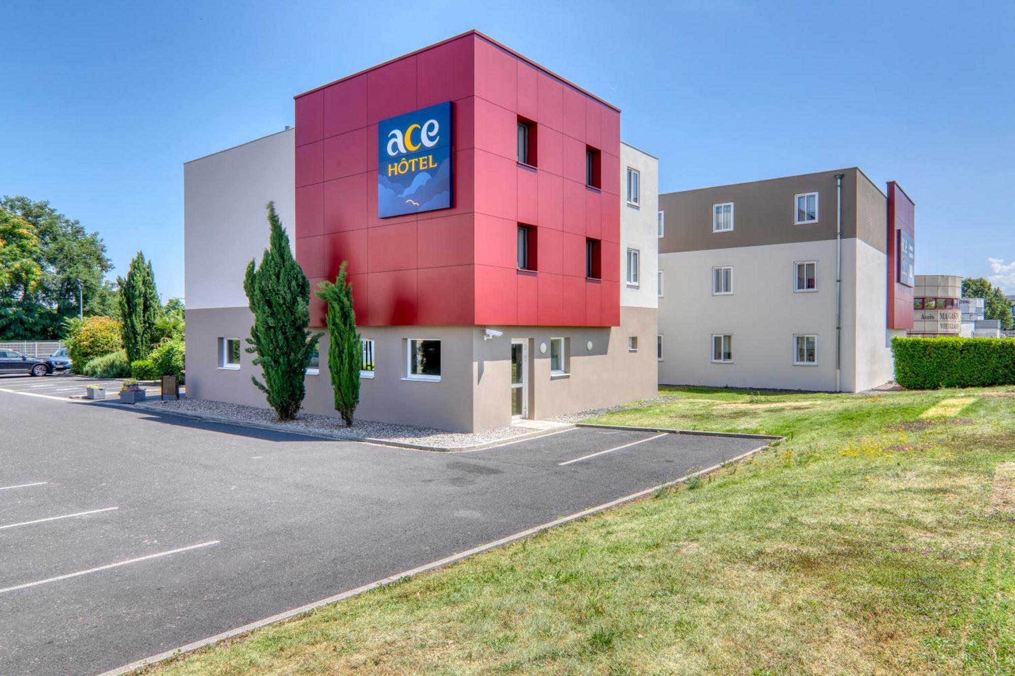 Ace Hotel Clermont Ferrand La Pardieu Kültér fotó
