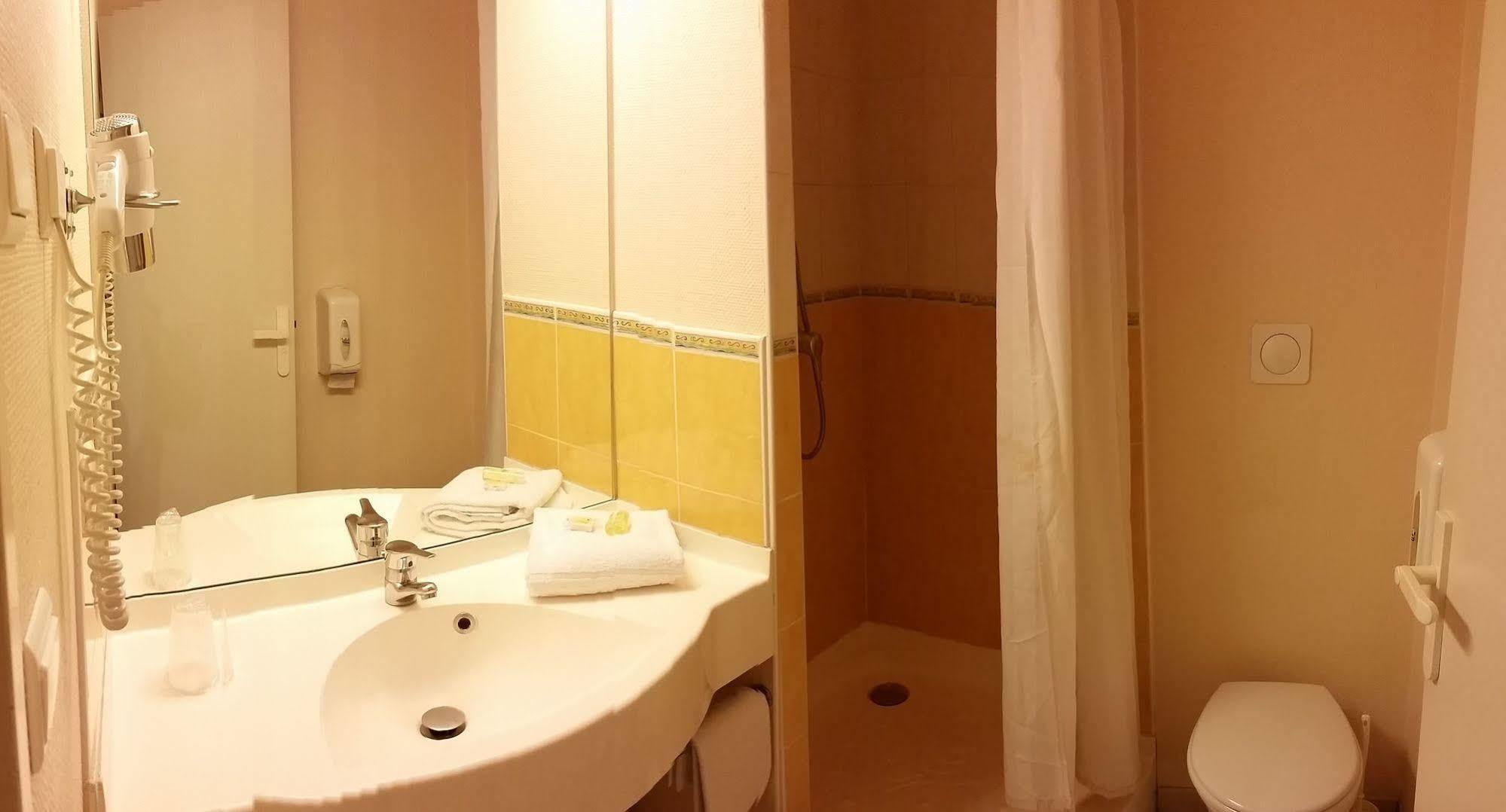 Ace Hotel Clermont Ferrand La Pardieu Kültér fotó
